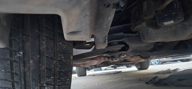 PEUGEOT 3521S9 Brazo inferior derecho de la suspensión delantera  disponible España