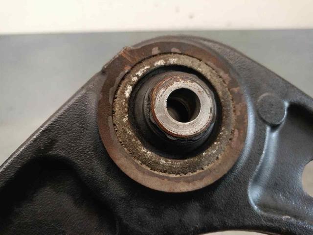 PEUGEOT 3521V1 Brazo inferior derecho de la suspensión delantera comprar Tarragona