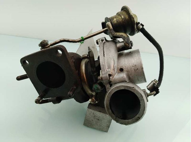 Turbocompresor para chrysler voyager iv (rg,rg) (2000-2008) 2.5 crd f702u563892r 35242095G