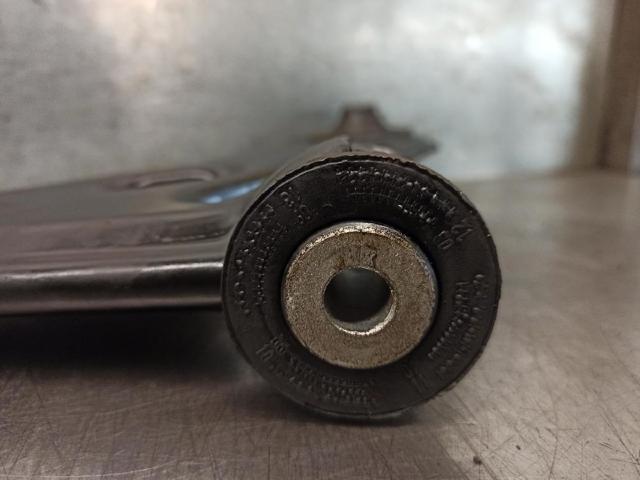 OPEL 352542 Brazo inferior izquierdo de la suspensión delantera  en stock Terrassa