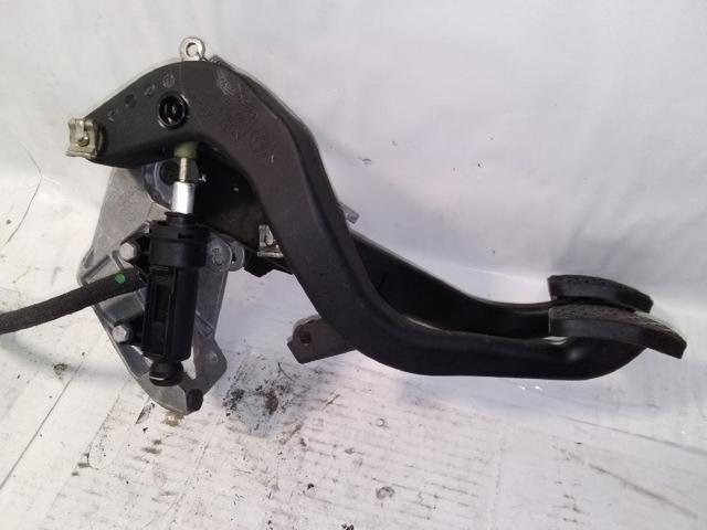 Pedal del embrague 35316761310 BMW