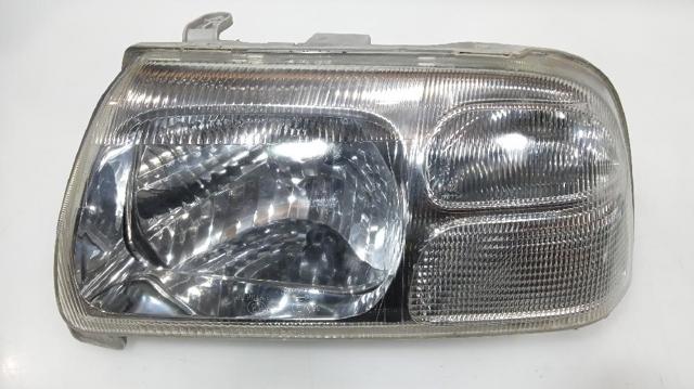 Faros delanteros para Suzuki Grand Vitara  (FT, HT)