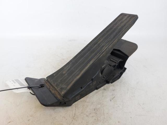35406889818 Pedal del acelerador  en stock Granada