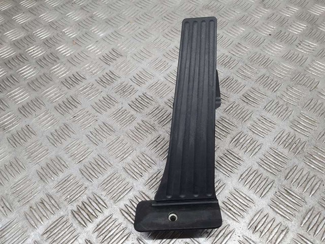 35426853175 Pedal del acelerador  en stock Granada