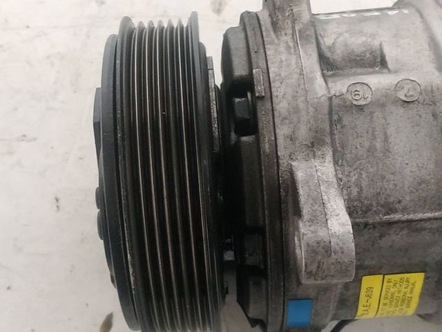 3545088 VOLVO Compresor de aire acondicionado  en stock Córdoba