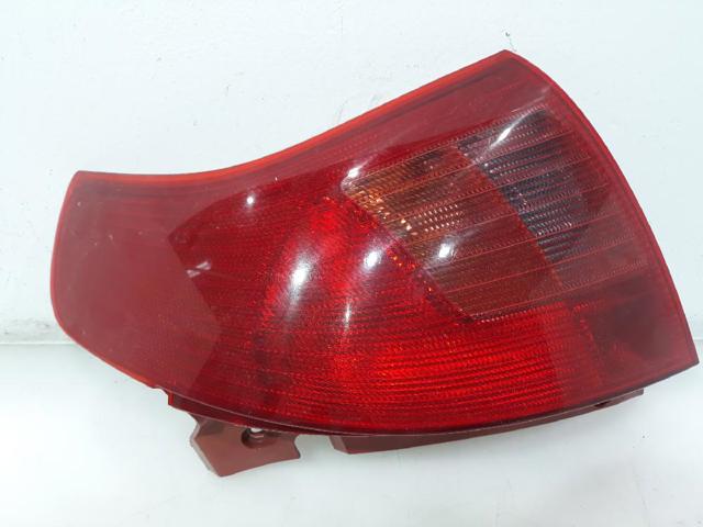 3565062J00 SUZUKI Piloto trasero derecho  en stock Gandía