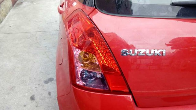 Piloto trasero derecho 3565068L00000 SUZUKI