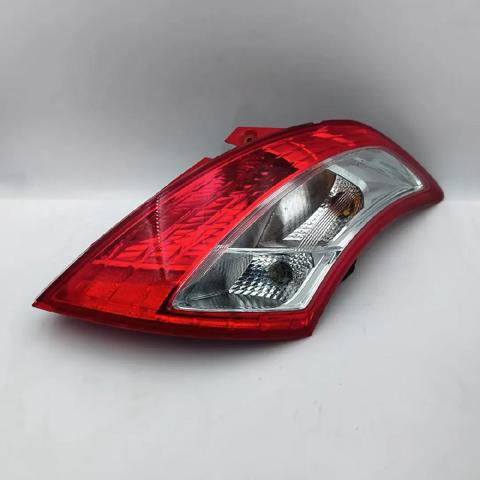 Piloto trasero derecho 3565071L00000 SUZUKI