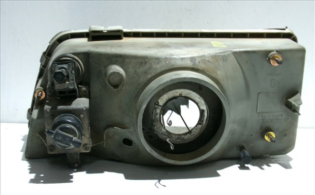 FIAT 35680748 Faro derecho  comprar en Ponferrada
