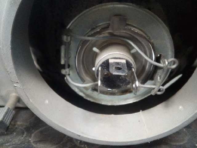 35690748 Faro izquierdo  en stock Sabadell