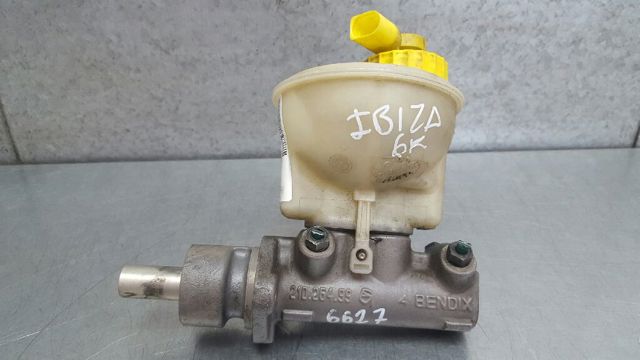 357611019B Cilindro principal de freno  comprar en Zaragoza