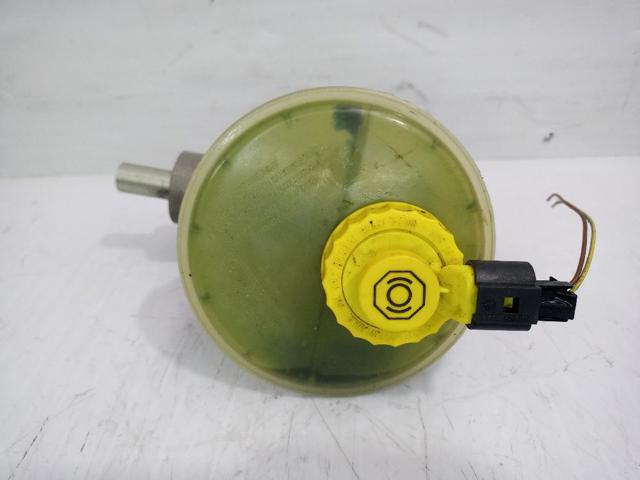 VAG 357611019B Cilindro maestro de frenos comprar Pamplona