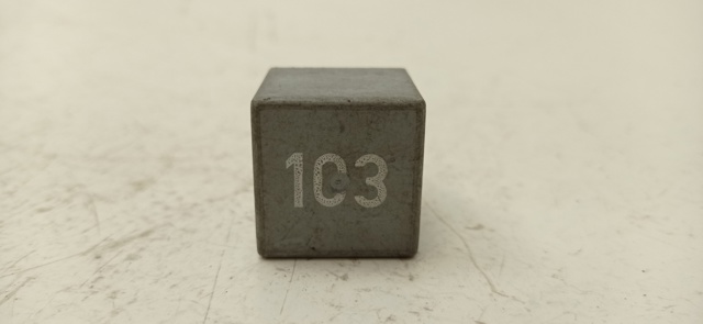 Relé de bujía de precalentamiento Volkswagen Transporter 7JD, 7JE