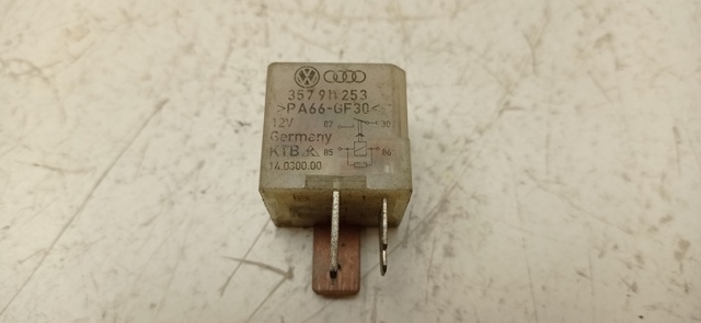 Relé de bujía de precalentamiento Volkswagen Transporter 7JD, 7JE