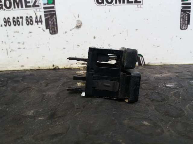 VAG 357941531 Interruptor de luces en el tablero  en stock Salamanca