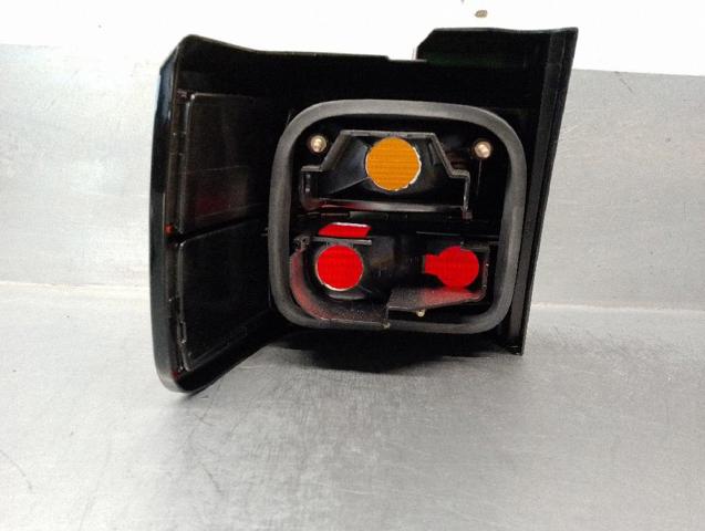 357945112 VAG Piloto trasero exterior derecho  en stock Gandía