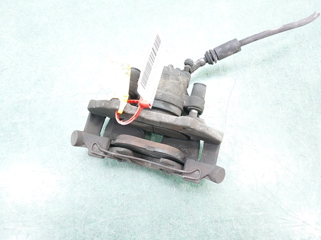 36000485 VOLVO Pinza de freno delantera derecha  comprar en Oviedo