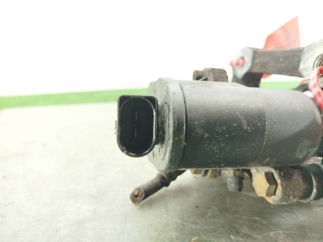 36001381 VOLVO Pinza de freno trasera derecha comprar Bilbao