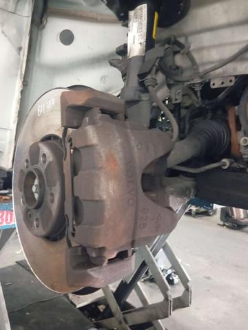 VOLVO 36002410 Pinza de freno delantera derecha comprar Pamplona