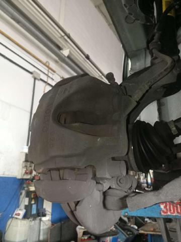 VOLVO 36002410 Pinza de freno delantera derecha  en stock Salamanca
