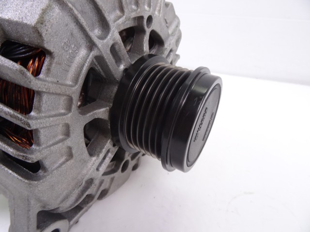 36012505 VOLVO Alternador  en stock Huelva