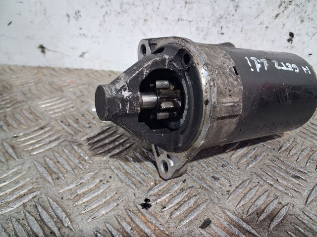 HYUNDAI 3610002555 Motor de arranque  en stock Salamanca