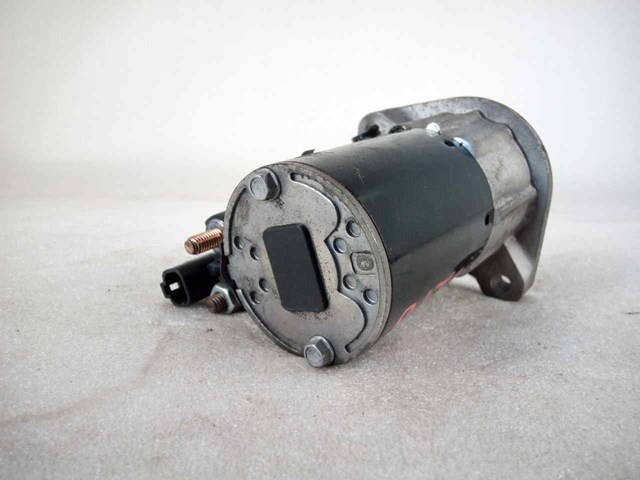 HYUNDAI 3610003400 Motor de arranque  disponible Valladolid