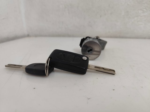 36393600 PEUGEOT  en stock Huelva