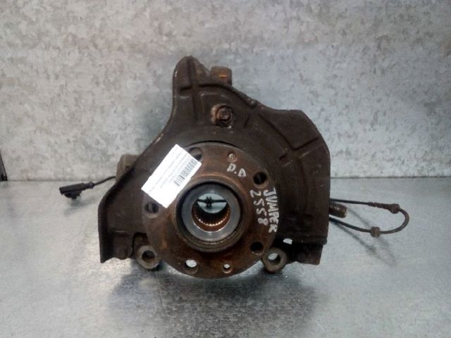 PEUGEOT 3647A0 Mangueta delantera derecha  en stock Valencia