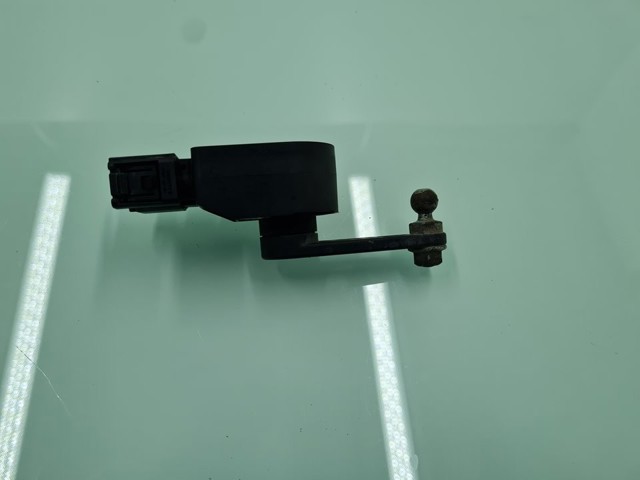 BMW 37146860843 Sensor de nivel de carrocería trasero  en stock Terrassa