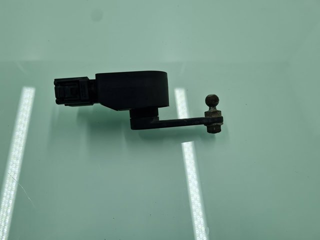 37146860843 Sensor de nivel de carrocería trasero  comprar en Reus