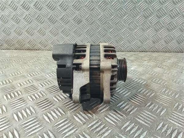HYUNDAI 3730002551 Alternador  en stock Salamanca