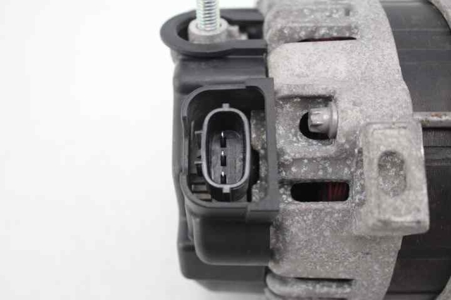 HYUNDAI 3730003805 Alternador  en stock Salamanca