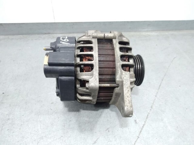 HYUNDAI 3730022650 Alternador  disponible Valladolid