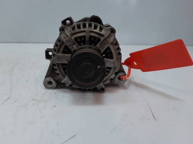 HYUNDAI 3730027021 Alternador  en stock Salamanca