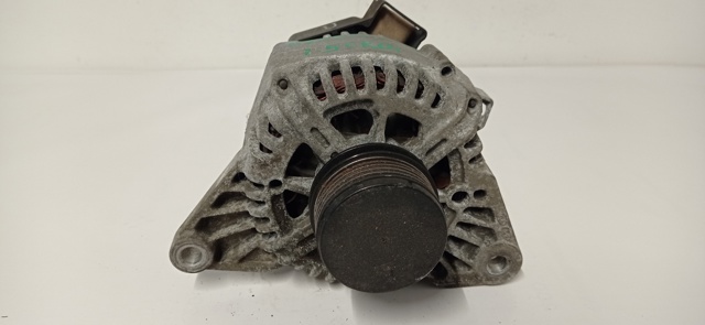 HYUNDAI 373002A010 Alternador  comprar en Albacete