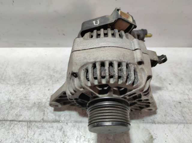 373002A010 HYUNDAI Alternador  comprar en Jaén