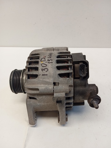 373002A601 HYUNDAI Alternador  disponible Vigo