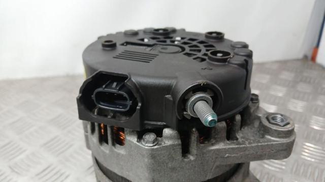 HYUNDAI 373002A800 Alternador  en stock Terrassa