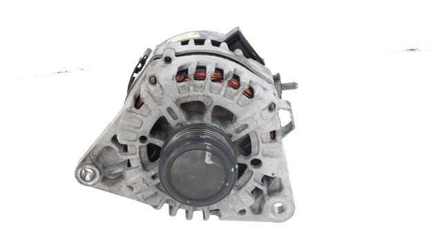 HYUNDAI 373002A850 Alternador  en stock Terrassa