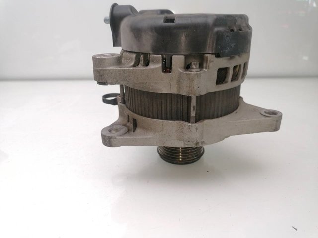 HYUNDAI 373002A900 Alternador  disponible Valladolid