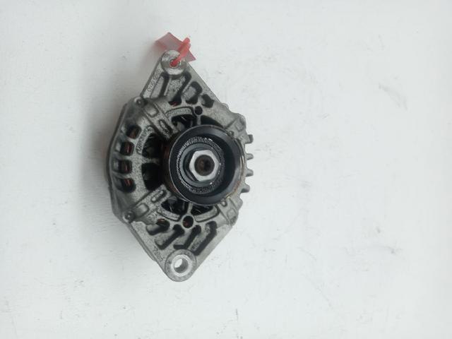 HYUNDAI 373002B101 Alternador  en stock Terrassa