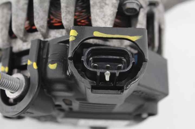 373002B700 Alternador  en stock Sabadell