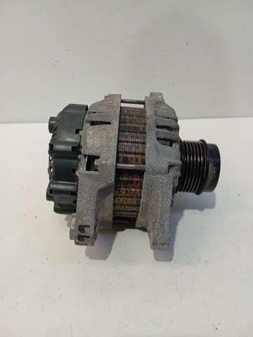 HYUNDAI 373002B700 Alternador  comprar en Albacete