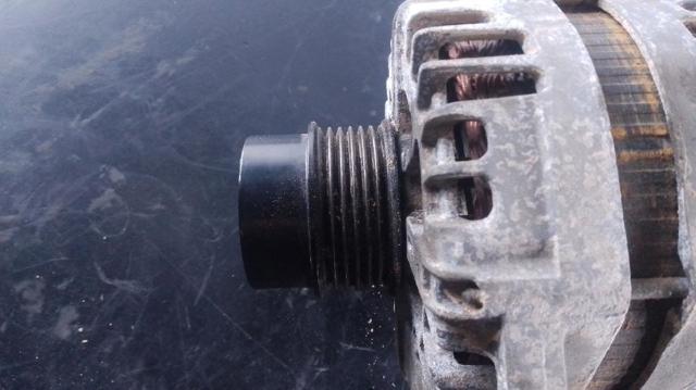 HYUNDAI 373002B960 Alternador  en stock Valencia