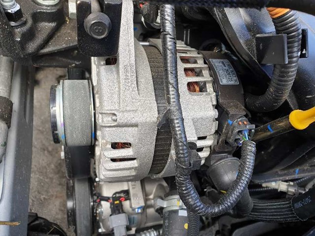 373002B970 HYUNDAI Alternador  en stock Gandía