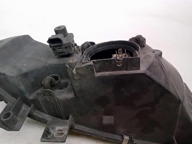 RENAULT 38210748 Faro izquierdo  comprar en Ponferrada