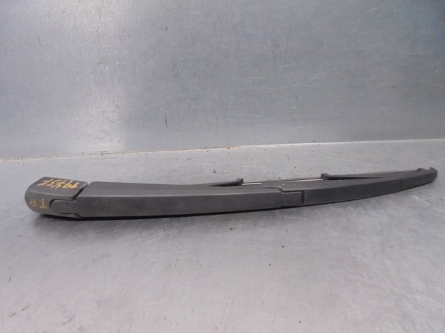 SUZUKI 3882165J00 Brazo del limpiaparabrisas trasero  comprar en Murcia