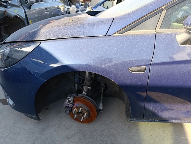 39011390 Aleta delantera izquierda comprar Sevilla