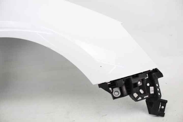 OPEL 39011391 Aleta  en stock Salamanca